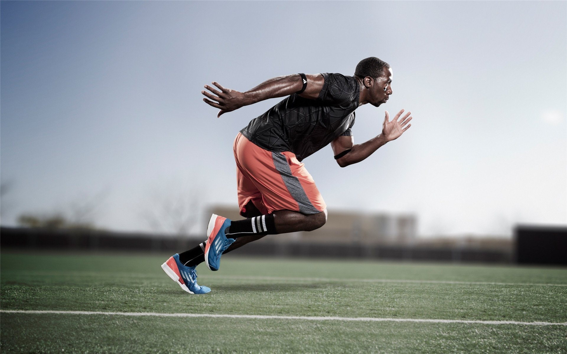 开yun官网-“香港牛仔3K亲子跑：亲子携手并肩，赛道上的温馨时刻”